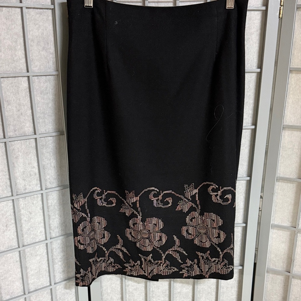 Tristan, Black and Pink Floral Two-Piece Set, Size 8 - Picture 5 of 11